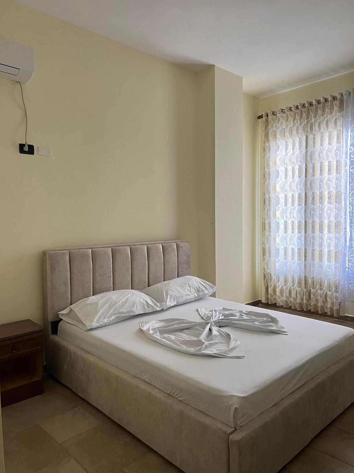 Hotel Antik Golem  Ngoại thất bức ảnh